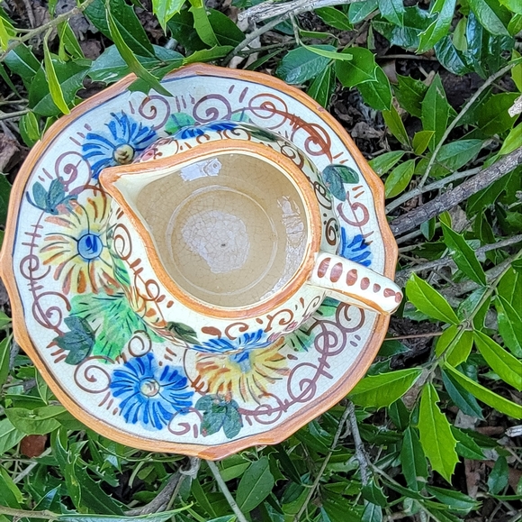 VINTAGE Floral hand painted saucer plate and mini pitcher made in Japan. - Picture 2 of 4